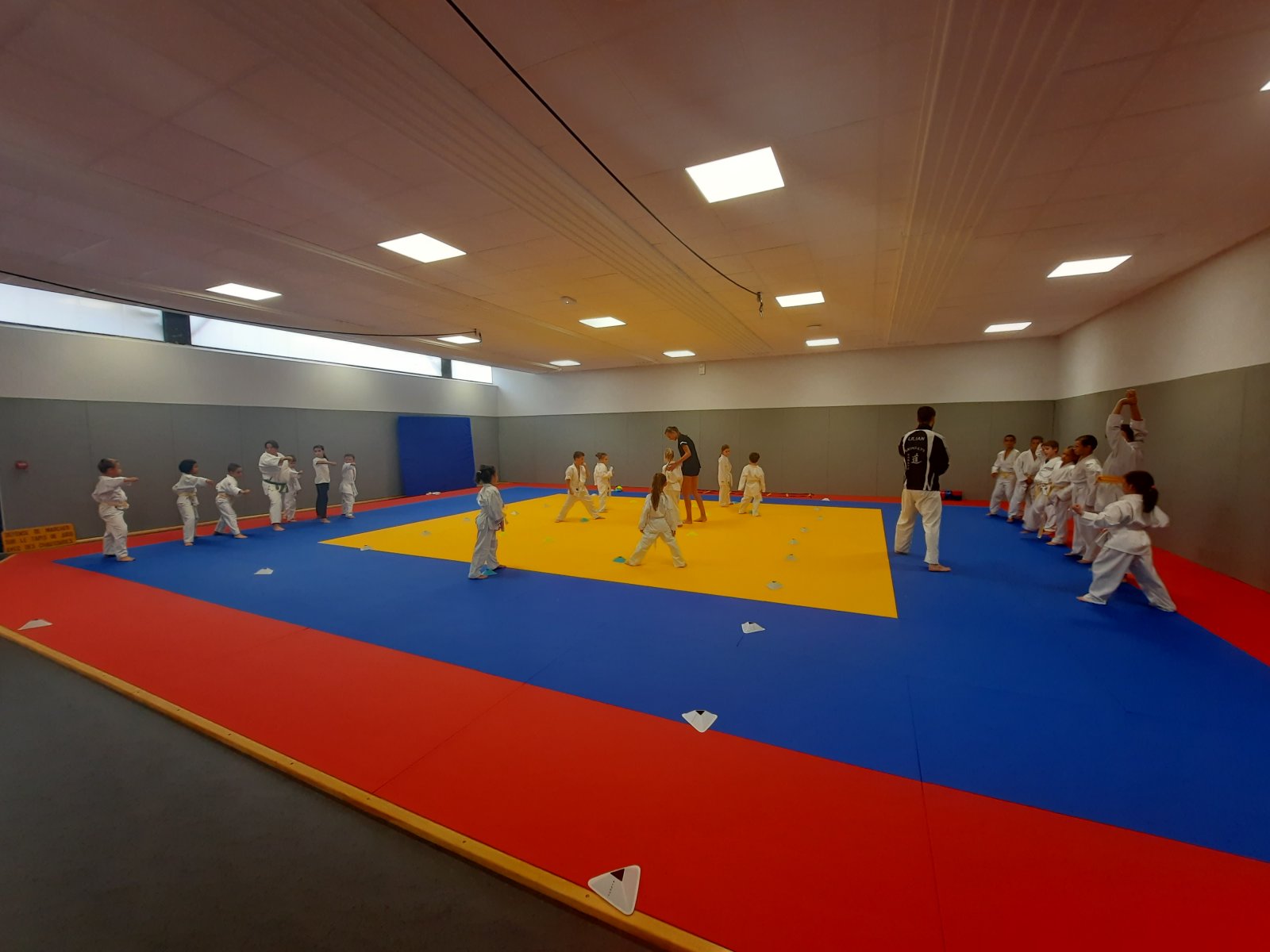 KARATE SAINT LYS KARATE